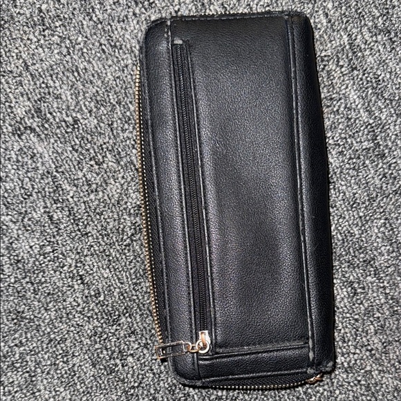 GUESS Black Zip-Around Wallet - Picture 4 of 5